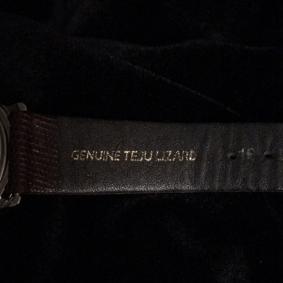 GUCCI watch—Authentic vntg silver gold gray face - Picture 8 of 8